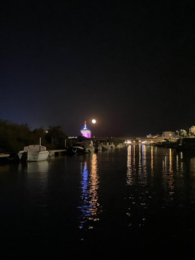 La Lagune Aux Oiseaux Palavas-les-Flots Buitenkant foto